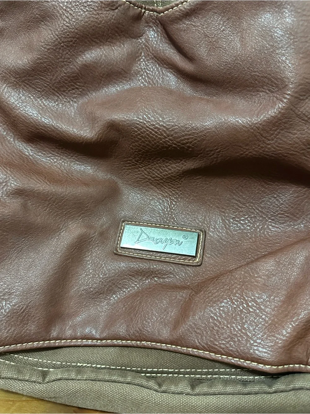Douguyan Japanese Brown Leather Messenger Bag Unisex